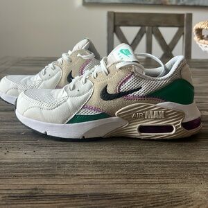 Nike Air Max, Women’s, size 7